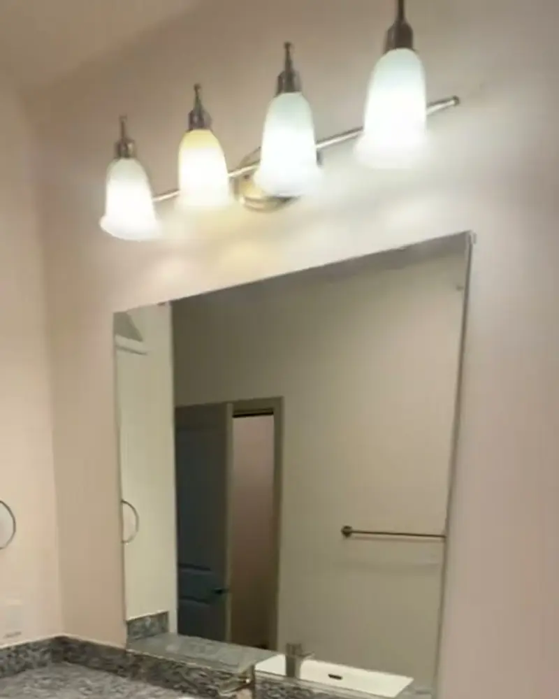 The Manchester, another room from the tour