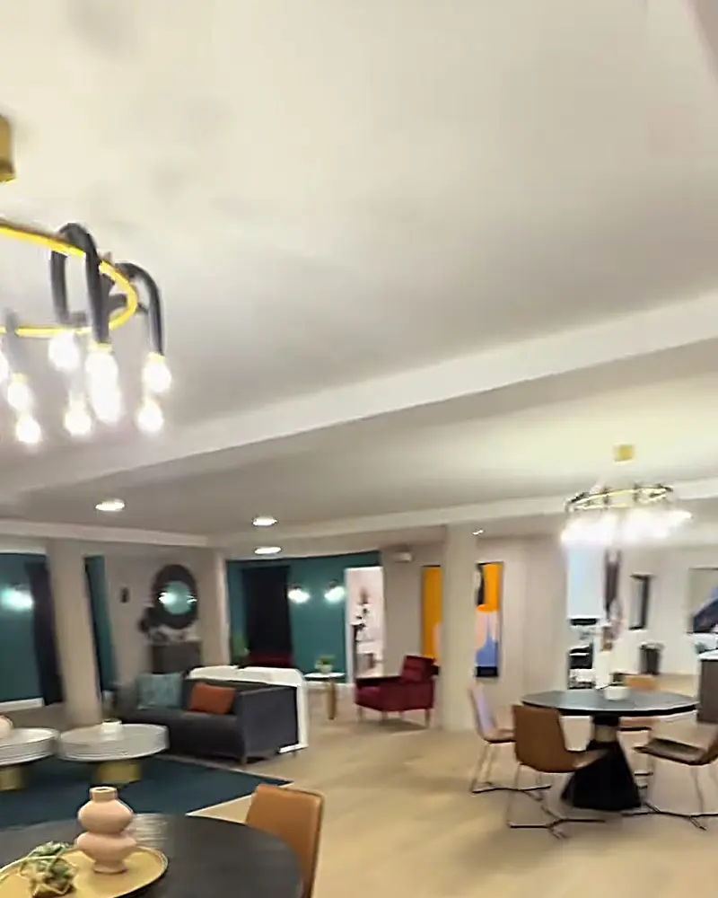VEER Apartments, another room from the tour